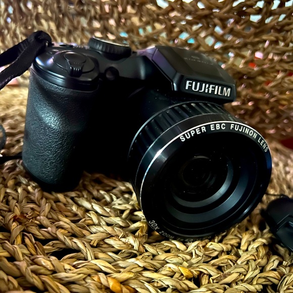 Fujifilm Finepix S camera